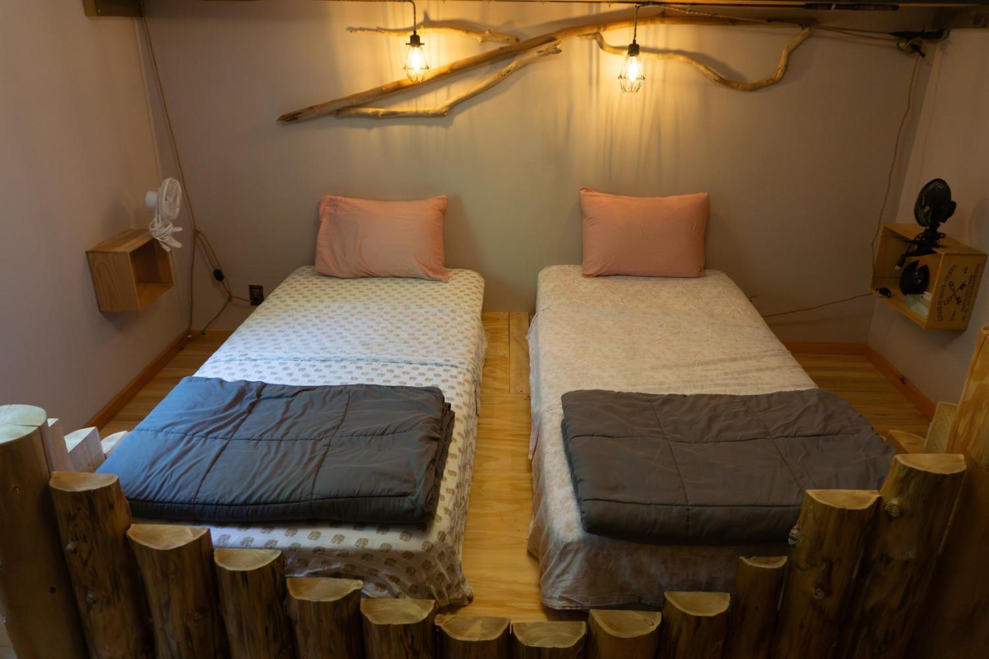 Llama House Adk Wevertown 外观 照片